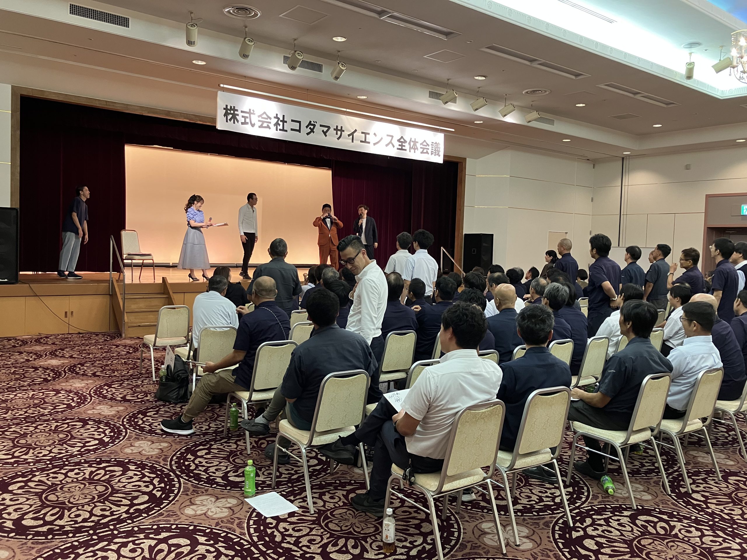 懇親会で行われたイベントの様子